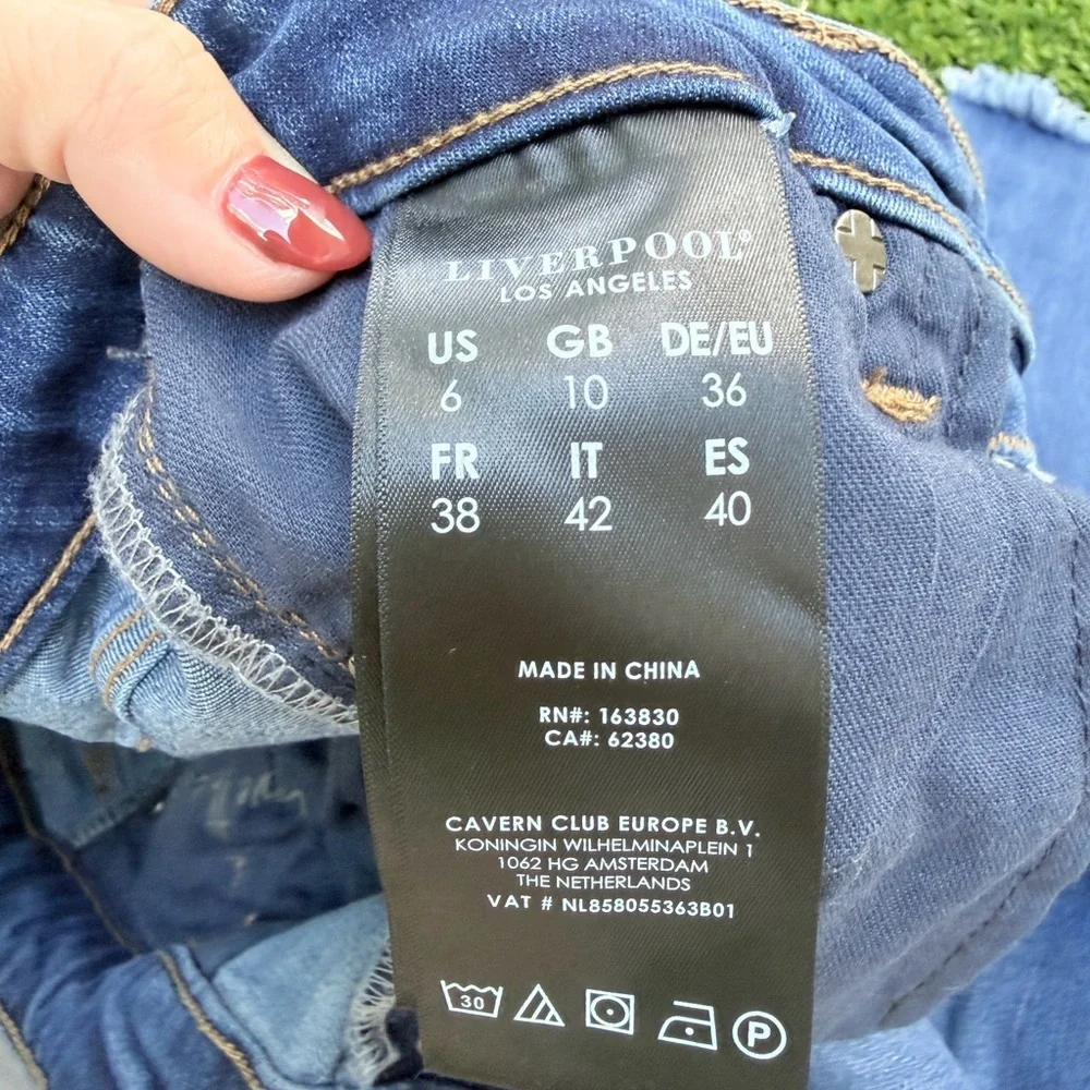 Liverpool Light Blue The High Rise Ankle Denim Jeans - Picture 7 of 9